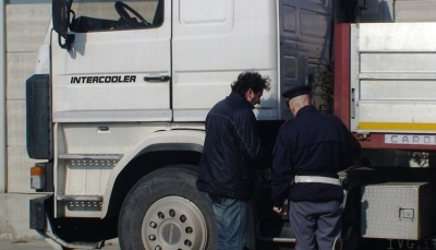 Mezzi pesanti, torna l&#039;obbligo di catene o gomme da neve