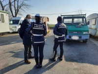 Mirandola, Polizia Locale: smobilitate tre roulotte microarea nomadi. Presenza di minore nell'area segnalata ai servizi sociali
