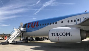 Aereo TUI Belgium dirottato per sospetta perdita di carburante