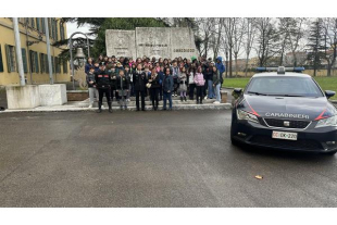 Carabinieri tra i giovanissimi: incontro al Palazzo Ducale con la scuola primaria di San Polo e Torrile