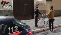 Bici rubata recuperata on-line dai carabinieri e restituita al proprietario.