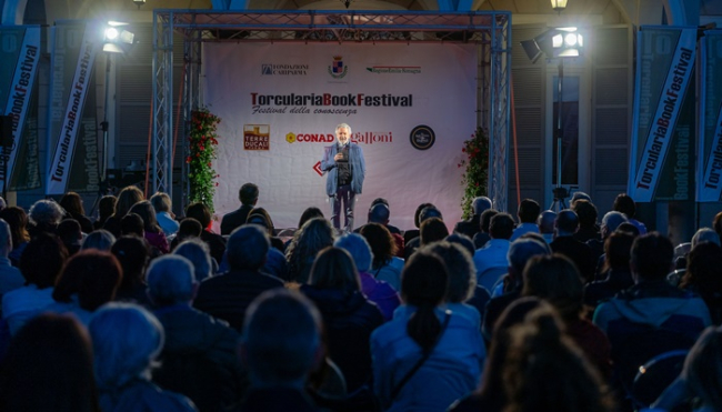 Torcularia Book Festival 2024: Giordano Bruno Guerri e Piergiorgio Odifreddi incantano il pubblico