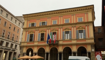 Piacenza - Corsi di formazione fantasma e falsi bilanci