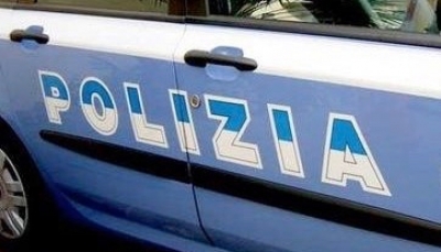 Affiancava donne a piedi per mostrare i genitali e masturbarsi: arrestato