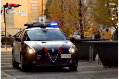 Parma. Aggredisce l&#039;addetto alla sicurezza dopo il furto: arrestata 37enne