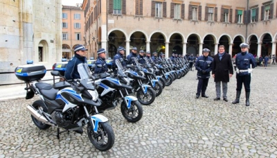 Ventidue enduro per la Polizia Municipale di Modena