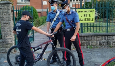 Fotografa la sua bici rubata consentendone il recupero da parte dei carabinieri