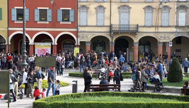 I portici di piazza Unità d&#039;Italia a Novellara