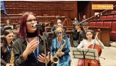 Video News – Nell&#039;aula d Montecitorio il concerto della Blind inclusive orchestra  (video)