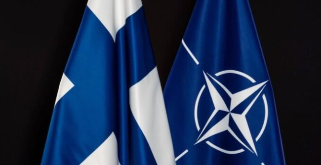 La Finlandia entra nella NATO. Ancora nulla di fatto per la Svezia