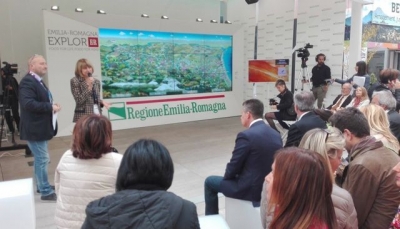 Expo, l&#039;assessore Palma Costi incontra imprese artigiane emiliano romagnole impegnate nella Piazzetta ER