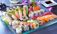 Mangiano sushi “all you can eat” e finiscono al Pronto Soccorso