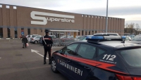 Denunciati due calabresi e un senegalese per furti in supermercati.