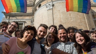 Giornata Internazionale Contro l&#039;Omo Trans e Bifobia in Piazzale della Steccata