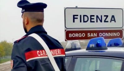 Quattro furti messi a segno da tre ignoti a Fidenza. Inseguiti dai Carabinieri, riescono però a dileguarsi.