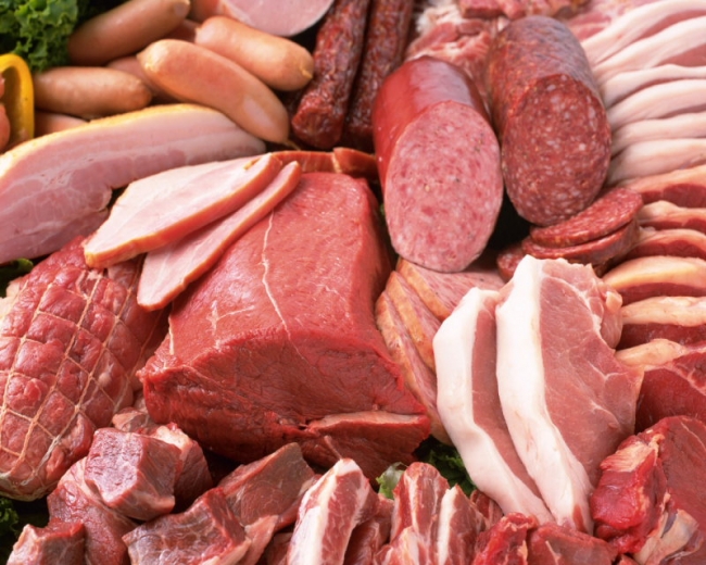 Crisi: Coldiretti, più poveri a tavola con -7% carne nel 2013