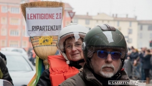 La motobefana è tornata per la ventesima volta - Le foto