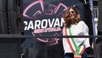 All&#039;Assessore Benassi e alla città di Parma la pergamena rosa del Giro d&#039;Italia