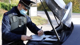 Minacce a Langhirano, denunciata una 47enne caraibica. A Parma tre africani denunciati per truffa