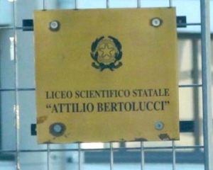 Recuperare gli esclusi dal liceo Bertolucci, interrogazione Bazzoni