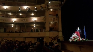 Il presidente della Regione Bonaccini alla cerimonia al Teatro Ariosto di Reggio Emilia per il 222° anniversario del Primo Tricolore