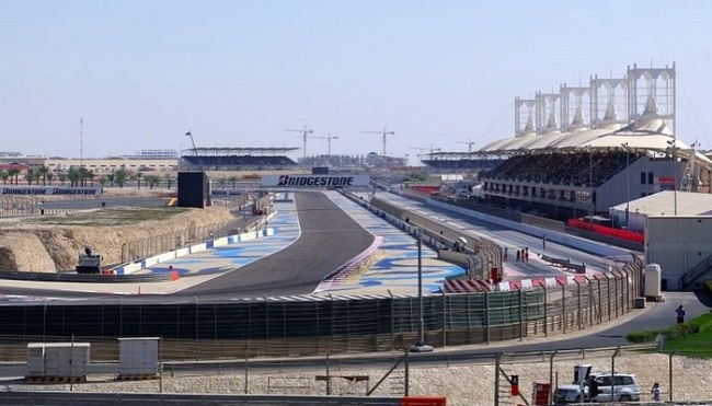 F1: Gran Premio del Bahrain. Sorpassi e spettacolo nel deserto.