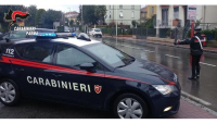 Parma: 3 persone denunciate e 7 giovani segnalati alla prefettura come assuntori di stupefacenti all'esito di un controllo del territorio