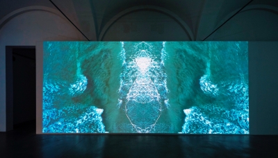 Sarah Ciracì, Like An Ocean With Its Waves..., 2017, video installazione. Foto Roberto Marossi