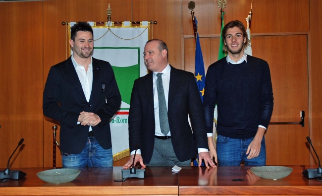 Il presidente della Regione ha incontrato i campioni di nuoto azzurri Gregorio Paltrinieri e Marco Orsi
