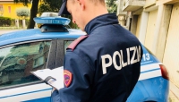  In strada Mazzini con una mazza da baseball. Denunciato 28enne nigeriano.