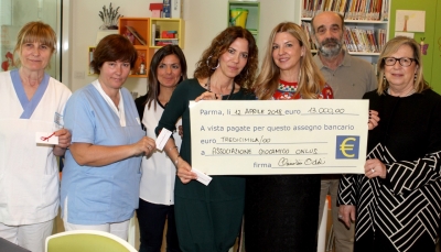 Solidarietà, Claudia Oddi dona a Giocamico i fondi raccolti dalla vendita del braccialetto da lei creato