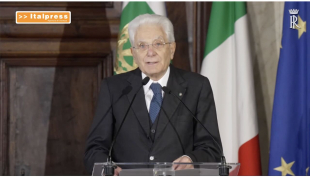 Mattarella &quot;Non è accettabile abituarsi alla guerra&quot;... (video)