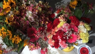 Piacenza - La Polizia Municipale sequestra 175 mazzi di fiori
