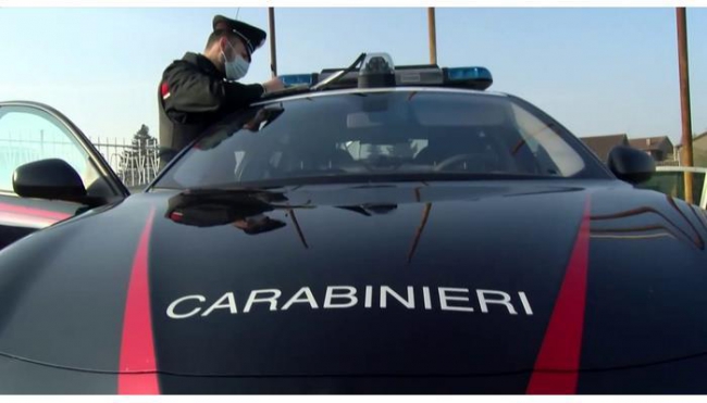 I Carabinieri della Compagnia di Parma hanno eseguito un’ordinanza cautelare emessa dal Giudice per le Indagini Preliminari per detenzione ai fini di spaccio di sostanza stupefacente