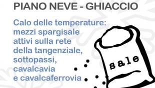 Modena, gelicidio nelle strade: incidenti e mezzi spargi sale in azione