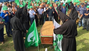 Nella giornata mondiale della pasta &#039;celebrato&#039; il funerale del grano italiano