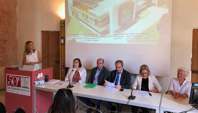 Nella foto, da sinistra a destra: Claudia Reggiani, Eva Chiericati, Luca Vecchi, Giammaria Manghi, Ilenia Malavasi, Deanna Ferretti  