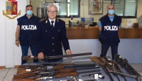 Denunciate dalla Polizia di Stato 17 persone per violazioni in materia di armi