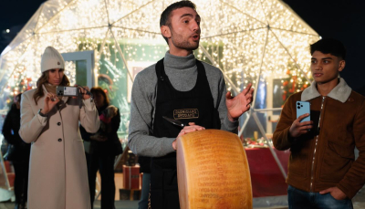 Parmigiano Reggiano: a Milano un Natale tra Musica e Gusto