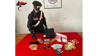 Parma: fermato con due sigarette elettroniche imbottite di cocaina. Arrestato 35enne albanese