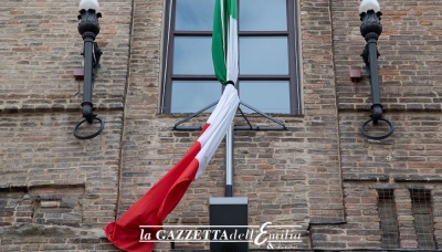 Bandiera mezz&#039;asta - PH. Francesca Bocchia