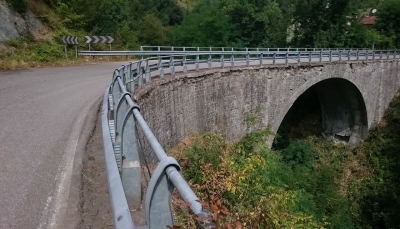 Neviano: lunedì mattina chiuso il ponte sul Rio Chiastre