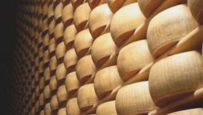 Il Parmigiano Reggiano &quot;Kosher&quot; al padiglione Israele ad Expo