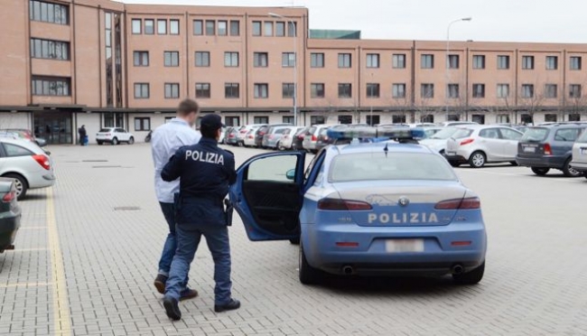 foto di uni dei due romeni arrestati