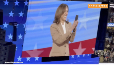 Dopo aver scelto Kamala Harris, ecco cosa vogliono i delegati Dem (Video Italpress)