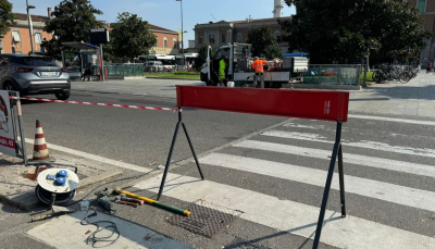 Nuovi semafori a chiamata pedonale in piazzale Marconi e via Emilia Parmense, al via i cantieri