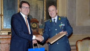 Modena - Il sindaco incontra il nuovo Comandante delle fiamme Gialle