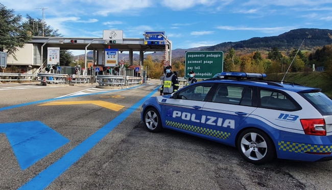 Guidava da ore ma secondo il cronotachigrafo risultava in pausa.