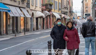 70 euro per una mascherina... sottratta all&#039;ospedale! Due dipendenti nei guai.