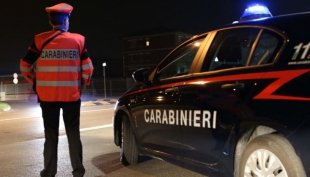 Tenta di sottrarre merce al negozio. Fugge, ma identificato e denunciato per furto 